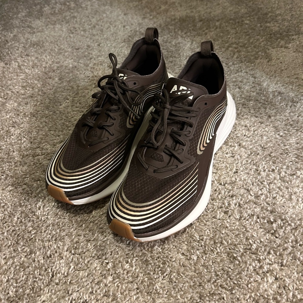 APL Streamline Sneakers